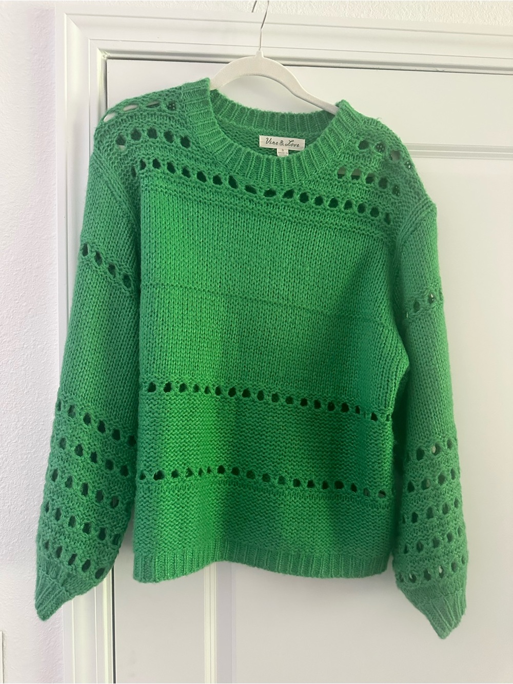 Vine & Love Green Open-Knit Crewneck Sweater